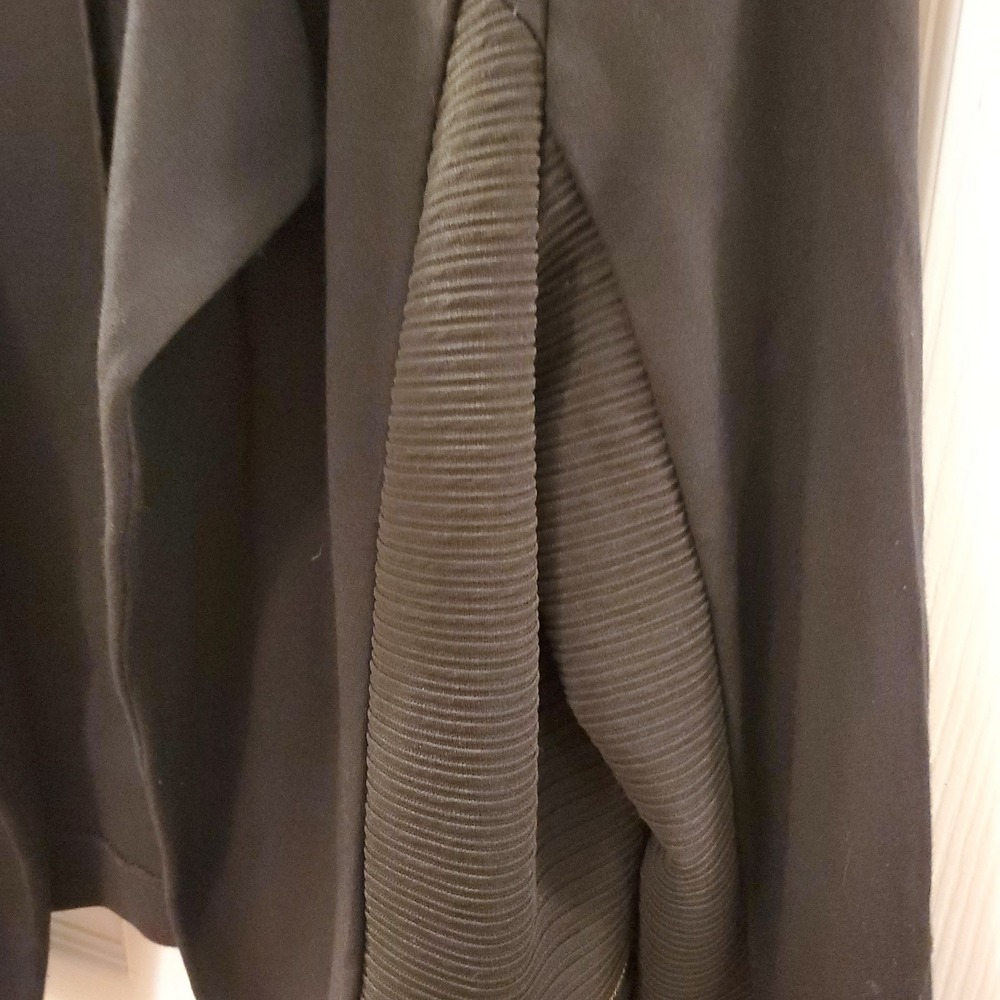 Chico's sz 2 Black open front Utility Jacket Gold Zippers‎ Elevated Basic Office - Picture 5 of 13